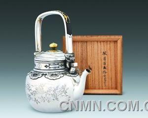 云樵山人刻 &ldquo;七香之圖&rdquo;銀壺