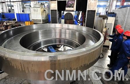 公司成功攻克Ф5M硬巖掘進機難題