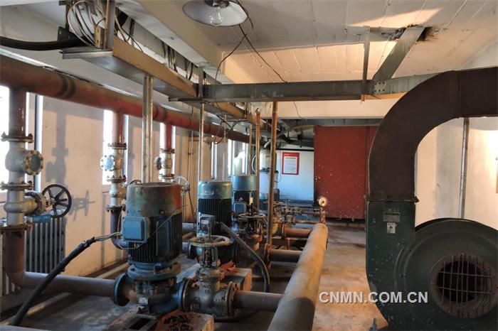 1445929220_472326_111