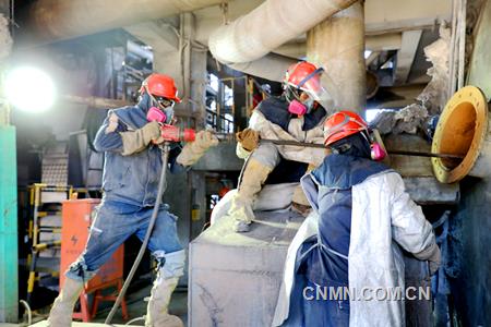 逆水行舟，一篙不可放緩；滴水穿石，一滴不可懈怠。一串串躍動的數字背后凝聚著易銅人努力奔跑的汗水，釋放著公司做強黨建、抓實安全、強化預算、對標提質的工作活力，顯示出易門銅業穩健的盈利能力和良好的經營管理水平。