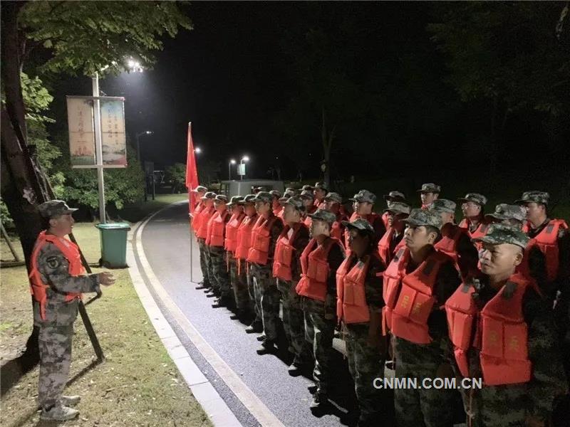 入梅以來，黃石市遭遇多輪強降雨，持續時間長，累計雨量大。汛情就是命令，險情就是戰場。針對目前防汛嚴峻形勢，華中銅業高度重視公司集體、職工群眾生命和財產安全，全面部署各項搶險救災工作。