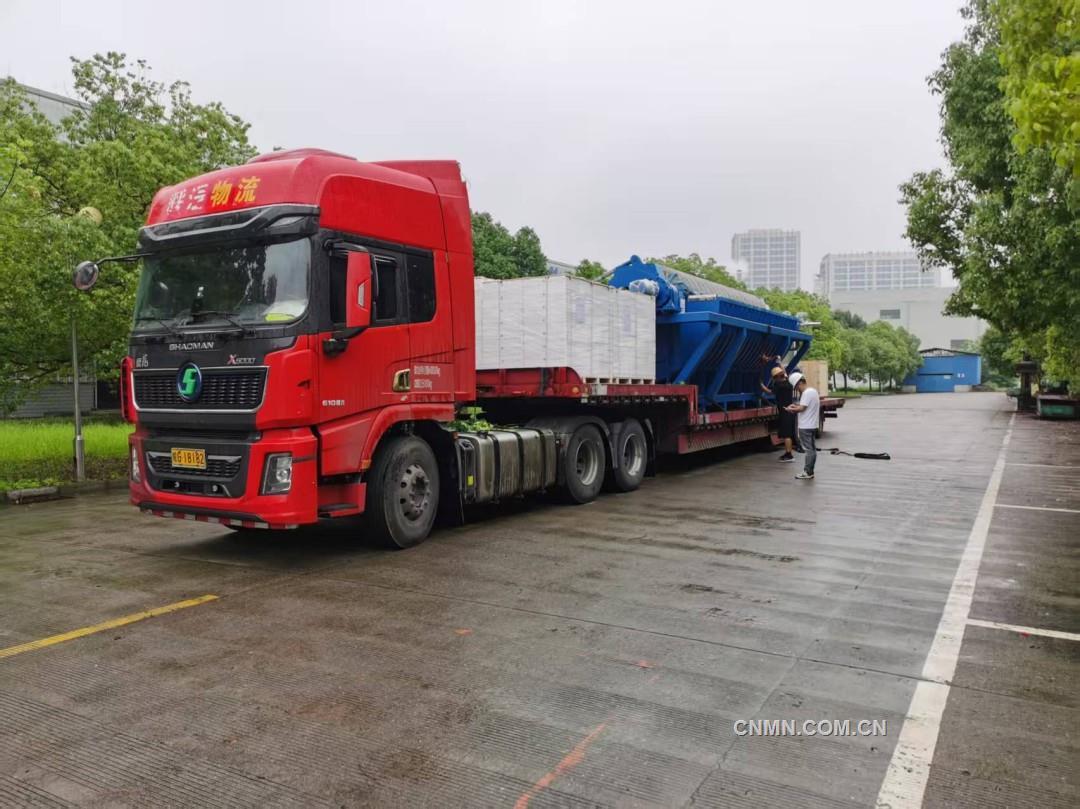 銅陵有色銅冠裝備公司產(chǎn)品銷售堅持“兩條腿”并行